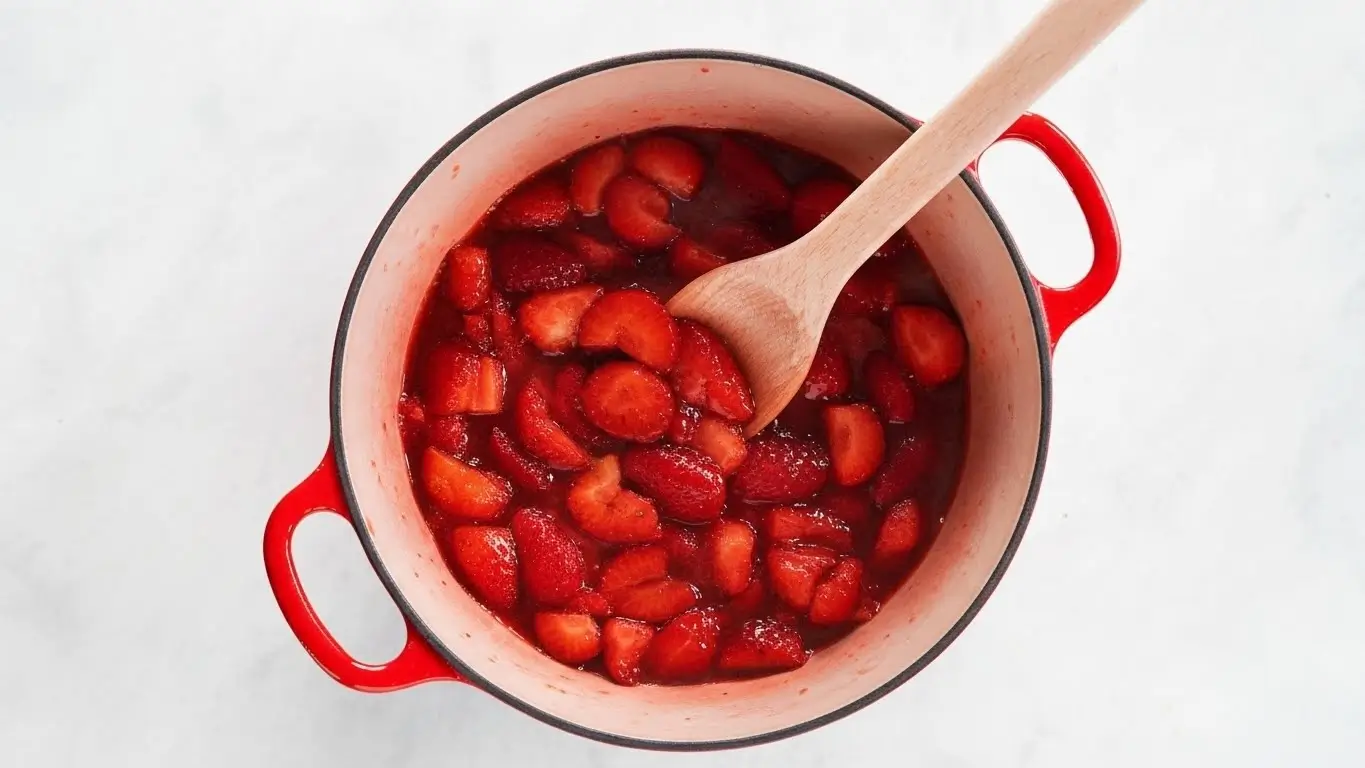 homemade strawberry sauce